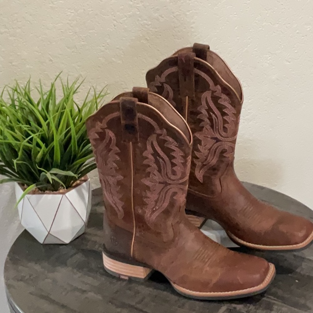 New Ariat “Olena” Women’s Brown Western Cowboy Boots - Picture 2 of 8